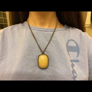 Ivory pendant chain standard clasp necklace